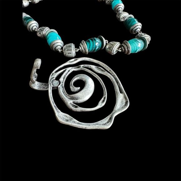 Blue/Teal & Silver Spiral Beaded Necklace Engraved Pendant Blue - Picture 4 of 4